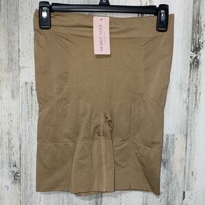 0221 Nearly Nude Shapewear